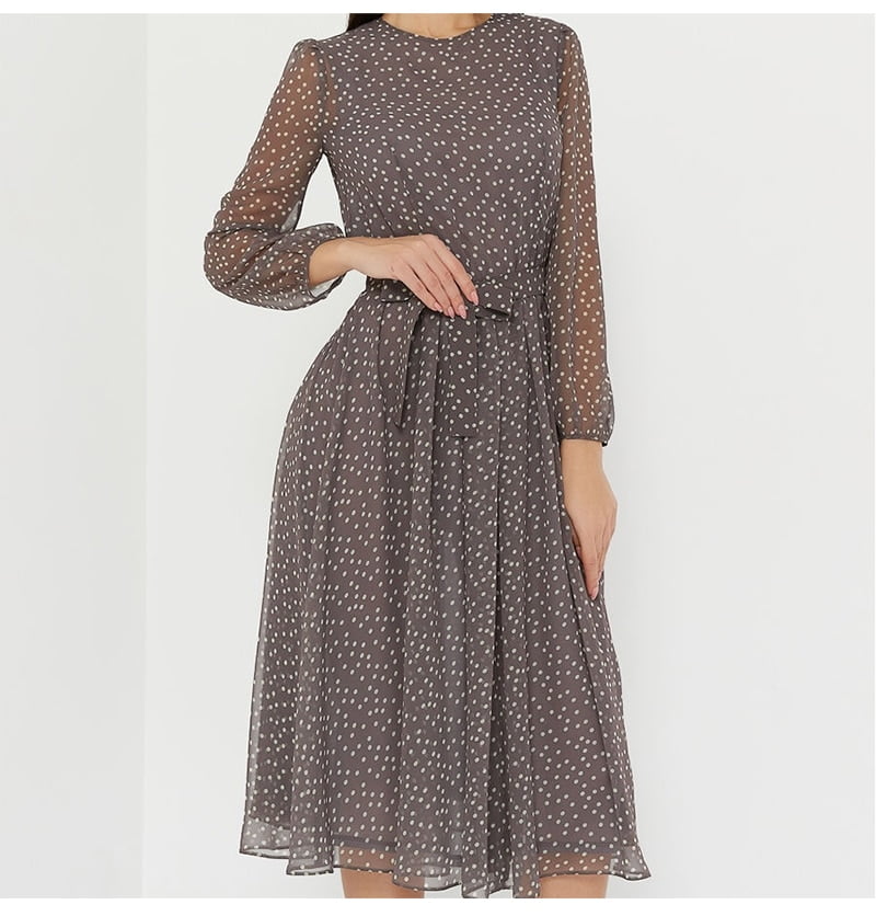 Long-Sleeved Women's Midi Dress in Polka Dot