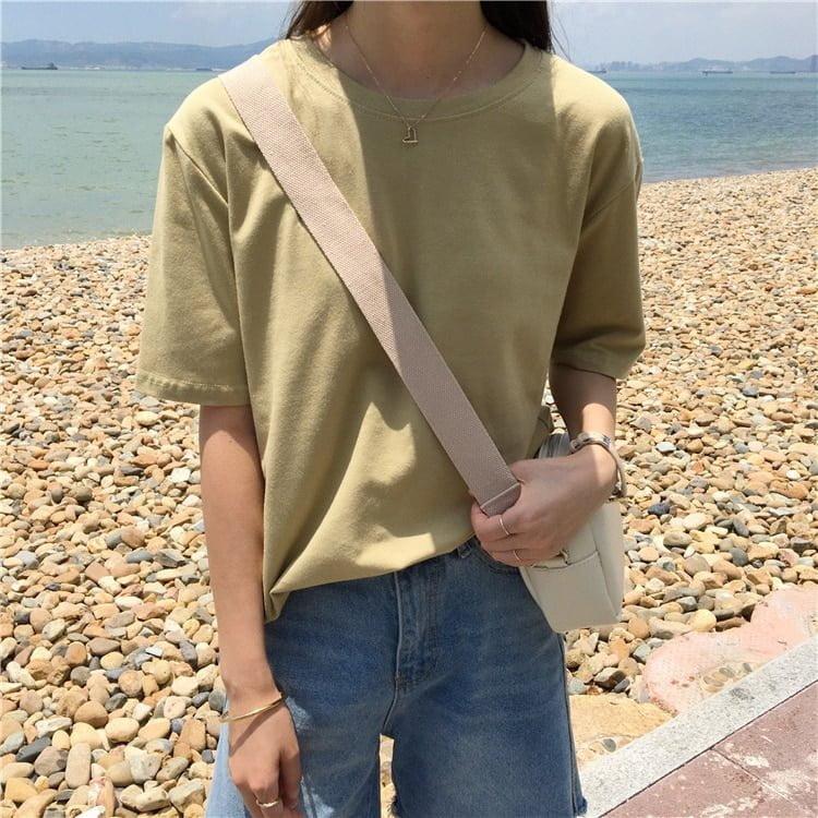 Women's Basic Solid Color T-Shirt
